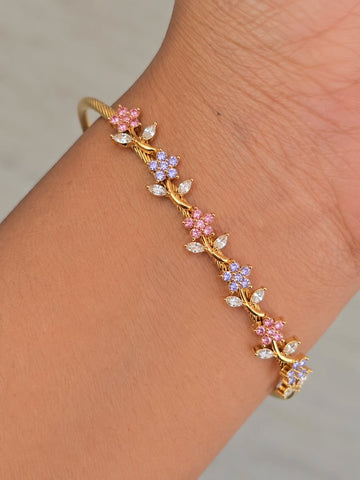 Premium Flowers Bangle Gold plated