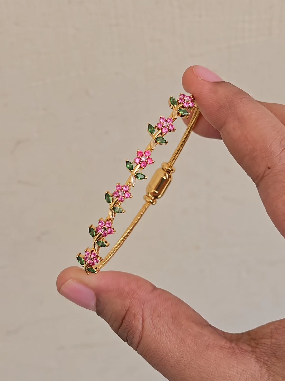 Premium Flowers Bangle Gold plated